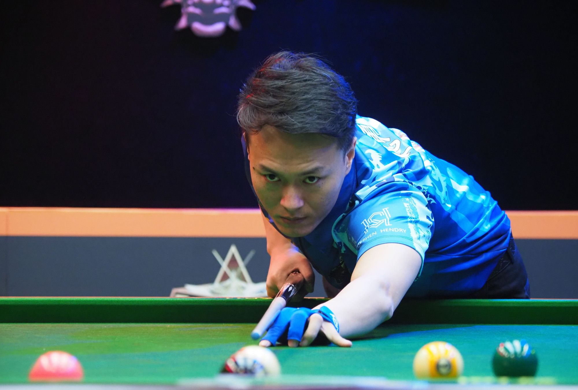 球具有以下 球具有以下