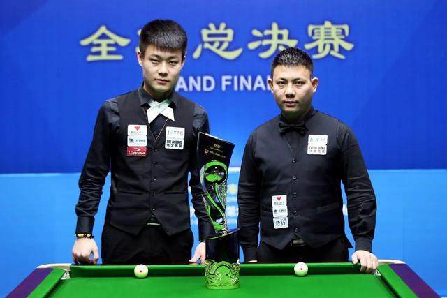 他在如火如 他在如火如